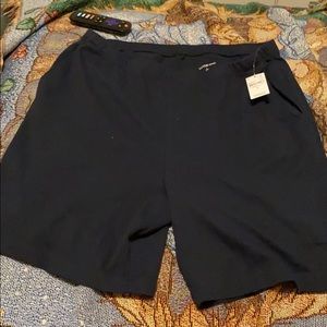 NEW! Women’s shorts